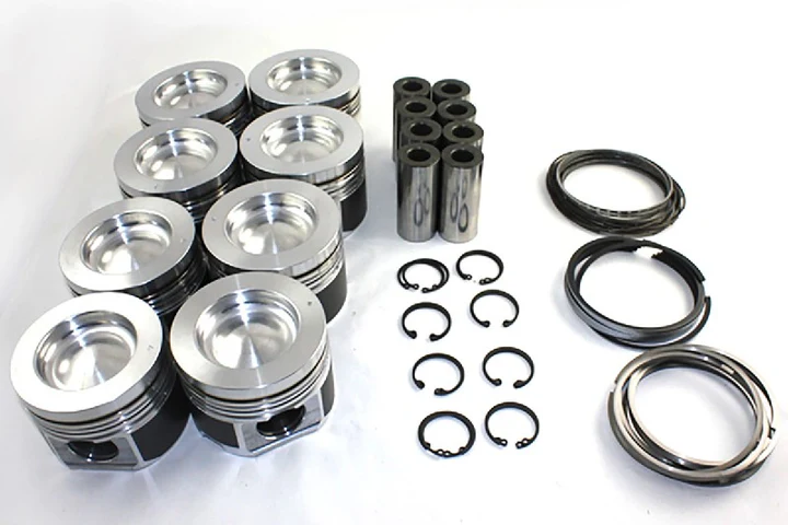 MAT930036055_20De_20Lipped_20Motorsport_20Piston_20Kit_2000_720x Mahle De-Lipped Cast Piston Set (MLE930036055) for 2001-2016 Duramax LB7 / LLY / LBZ / LMM / LML - Image 1